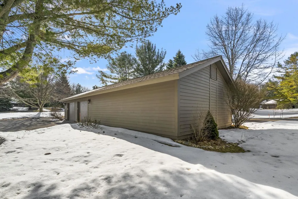 6475 Mission Ridge Peninsula Township, MI 49686
