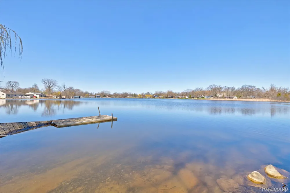 Steadfield Commerce Charter Township, MI 48382