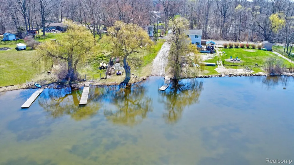 Steadfield Commerce Charter Township, MI 48382