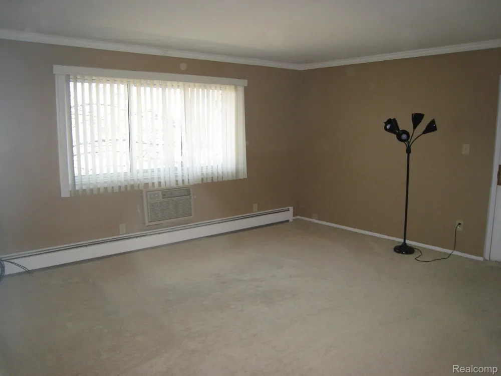 803 PLATE STREET #207 Rochester City, MI 48307