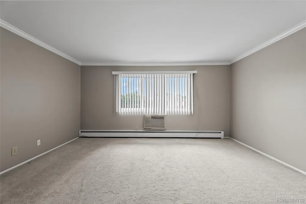 803 PLATE STREET #207 Rochester City, MI 48307