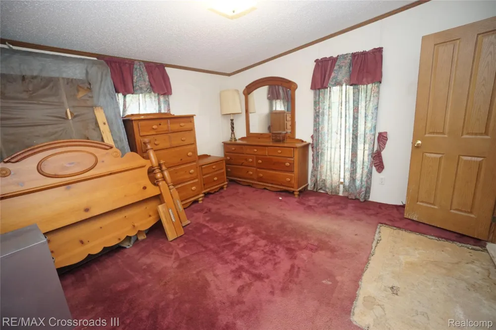 29515 Charles Street Romulus City, MI 48174