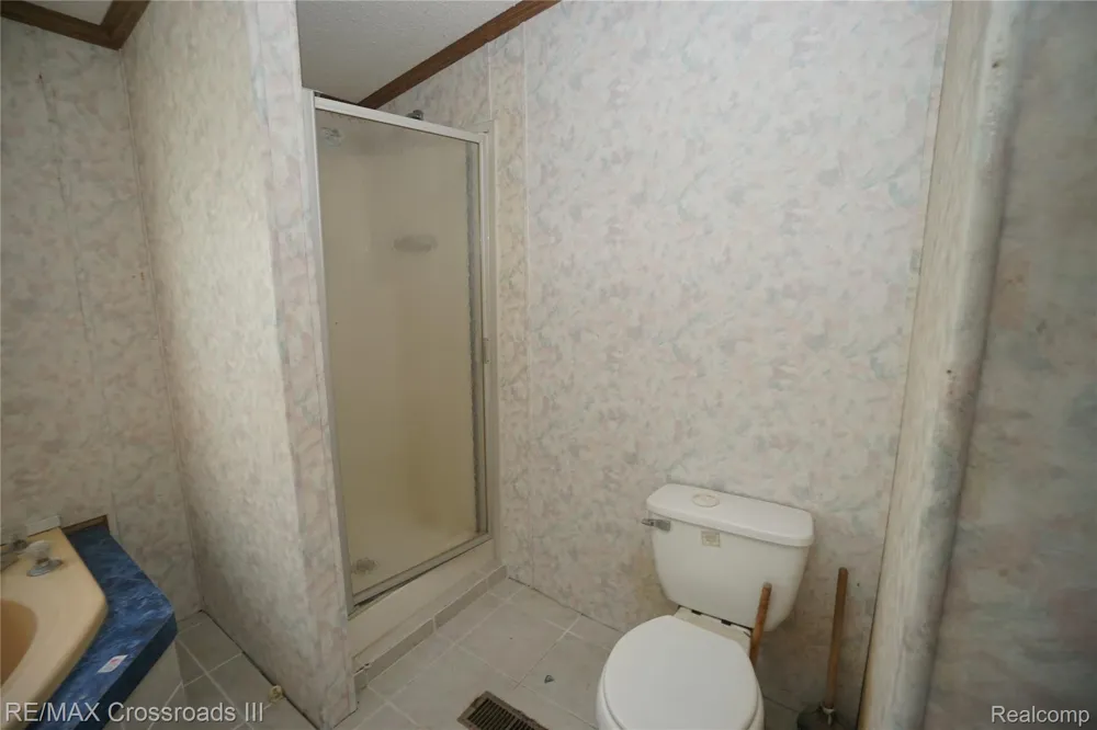 29515 Charles Street Romulus City, MI 48174