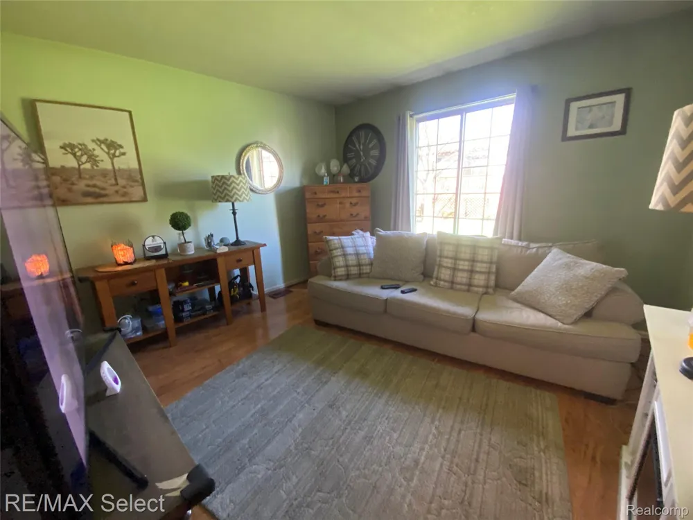 5057 Sandalwood Drive Grand Blanc Charter Township, MI 48439