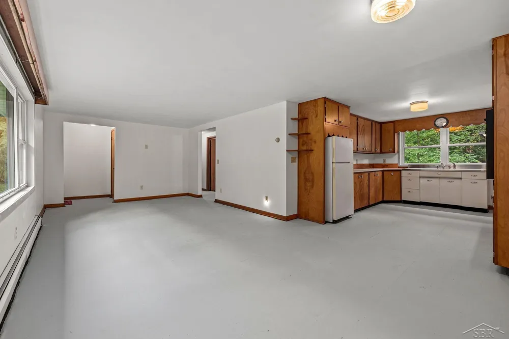 20686 Lakola Road Burdell Township, MI 49688