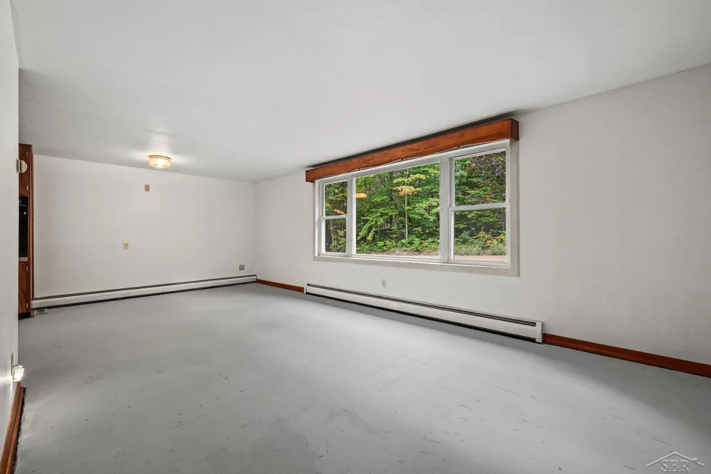 20686 Lakola Road Burdell Township, MI 49688