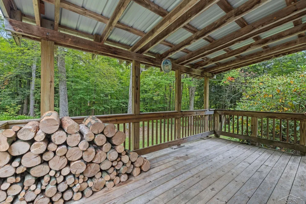 20686 Lakola Road Burdell Township, MI 49688