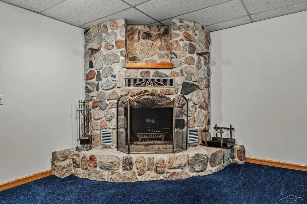 20686 Lakola Road Burdell Township, MI 49688