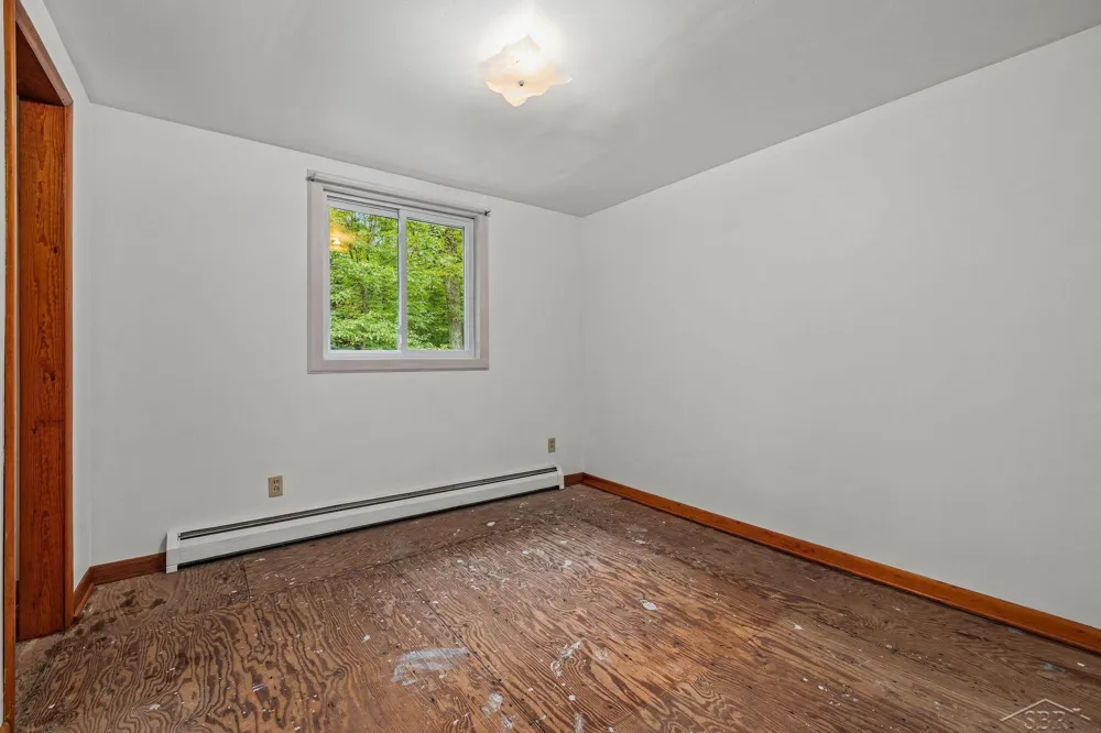 20686 Lakola Road Burdell Township, MI 49688