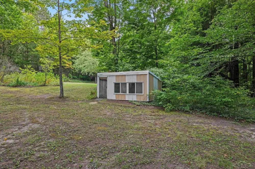 20686 Lakola Road Burdell Township, MI 49688
