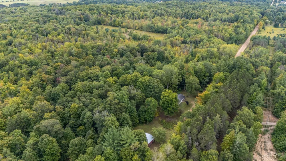 20686 Lakola Road Burdell Township, MI 49688