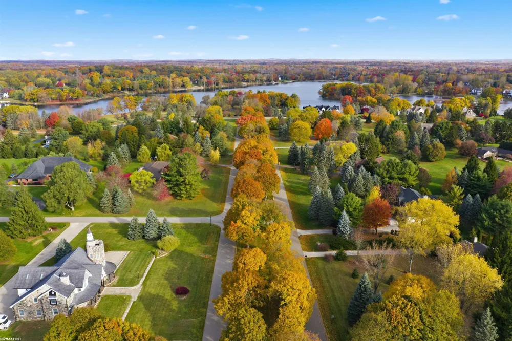 4376 Lancaster Drive Clarkston City, MI 48348