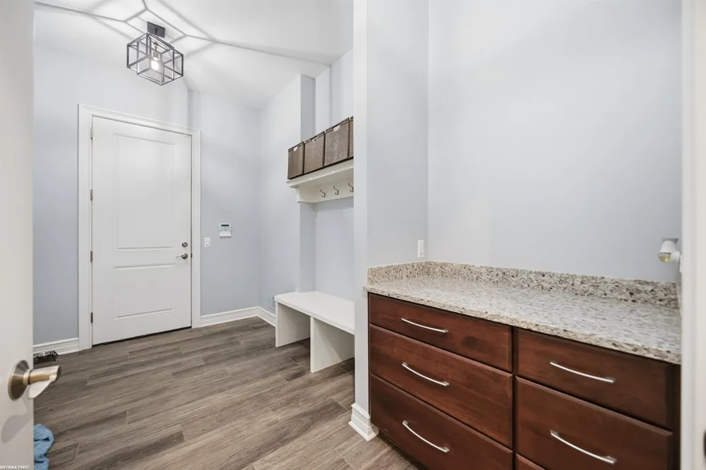 4376 Lancaster Drive Clarkston City, MI 48348