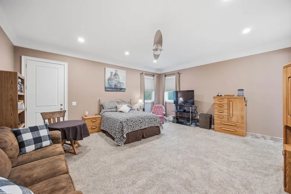 4376 Lancaster Drive Clarkston City, MI 48348