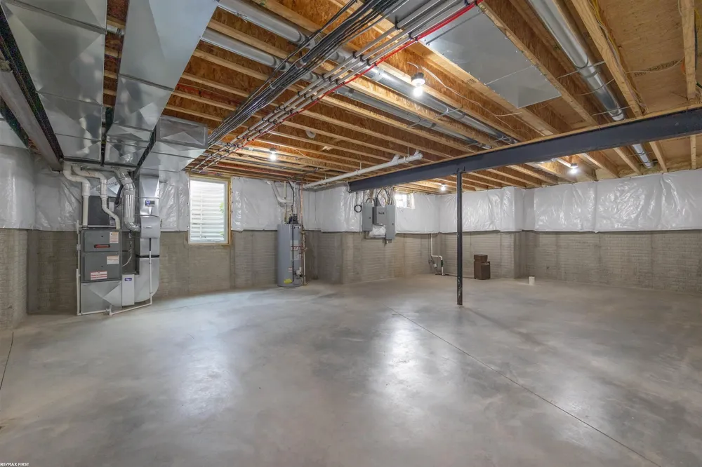 4376 Lancaster Drive Clarkston City, MI 48348