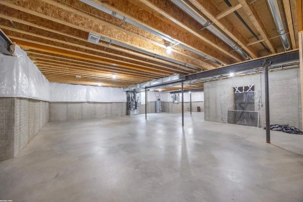 4376 Lancaster Drive Clarkston City, MI 48348