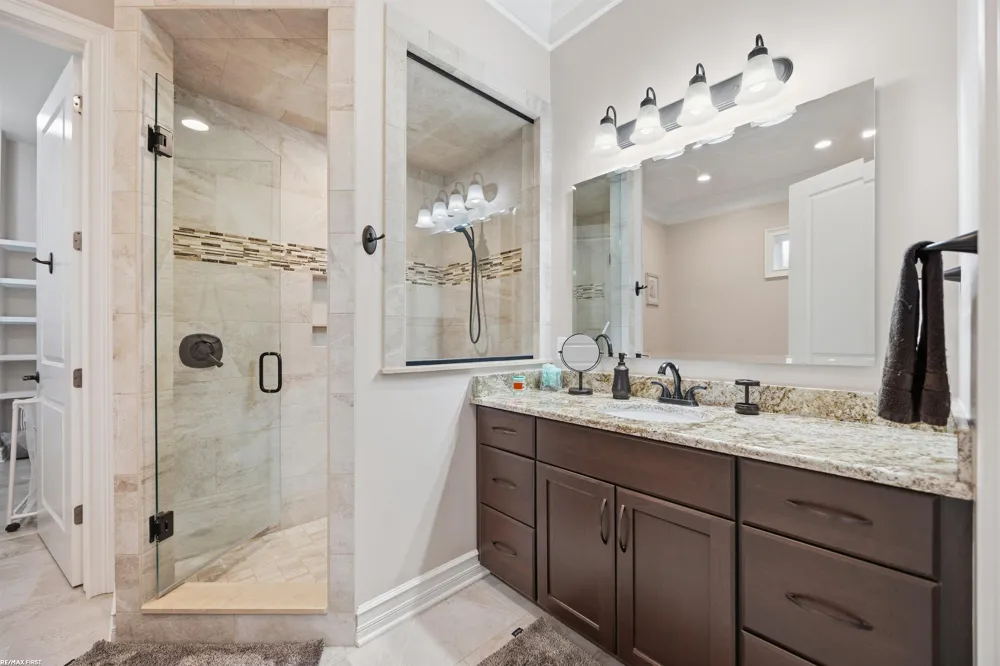 4376 Lancaster Drive Clarkston City, MI 48348