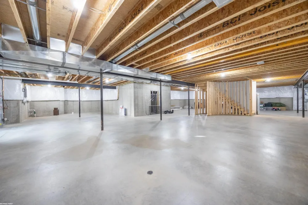4376 Lancaster Drive Clarkston City, MI 48348