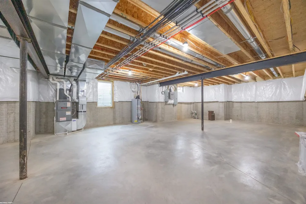 4376 Lancaster Drive Clarkston City, MI 48348