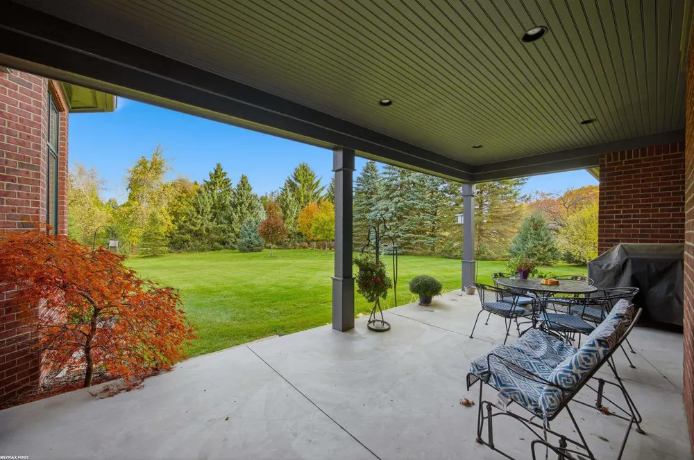 4376 Lancaster Drive Clarkston City, MI 48348