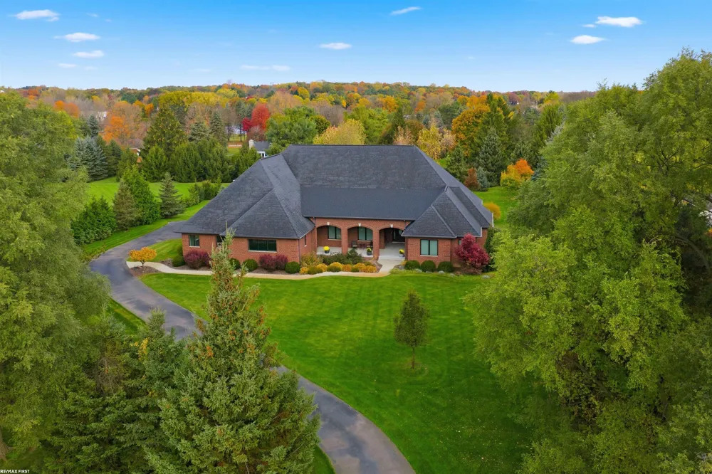 4376 Lancaster Drive Clarkston City, MI 48348