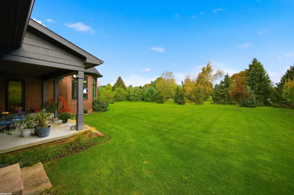 4376 Lancaster Drive Clarkston City, MI 48348