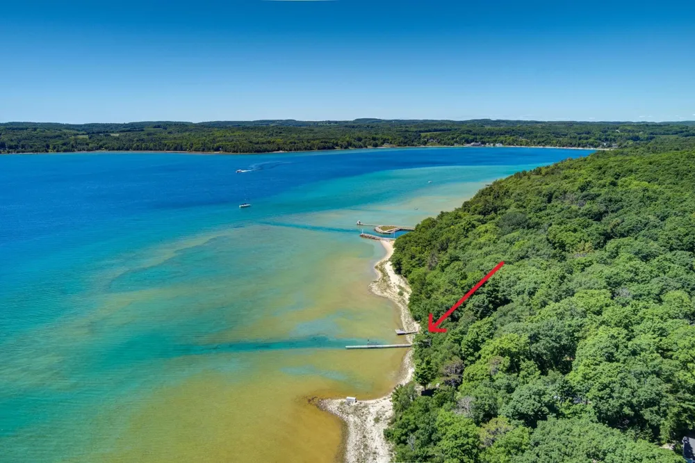4152 Omena Point Road Leelanau Township, MI 49674