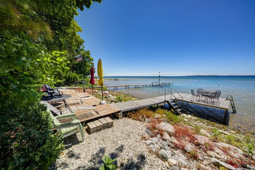 4152 Omena Point Road Leelanau Township, MI 49674
