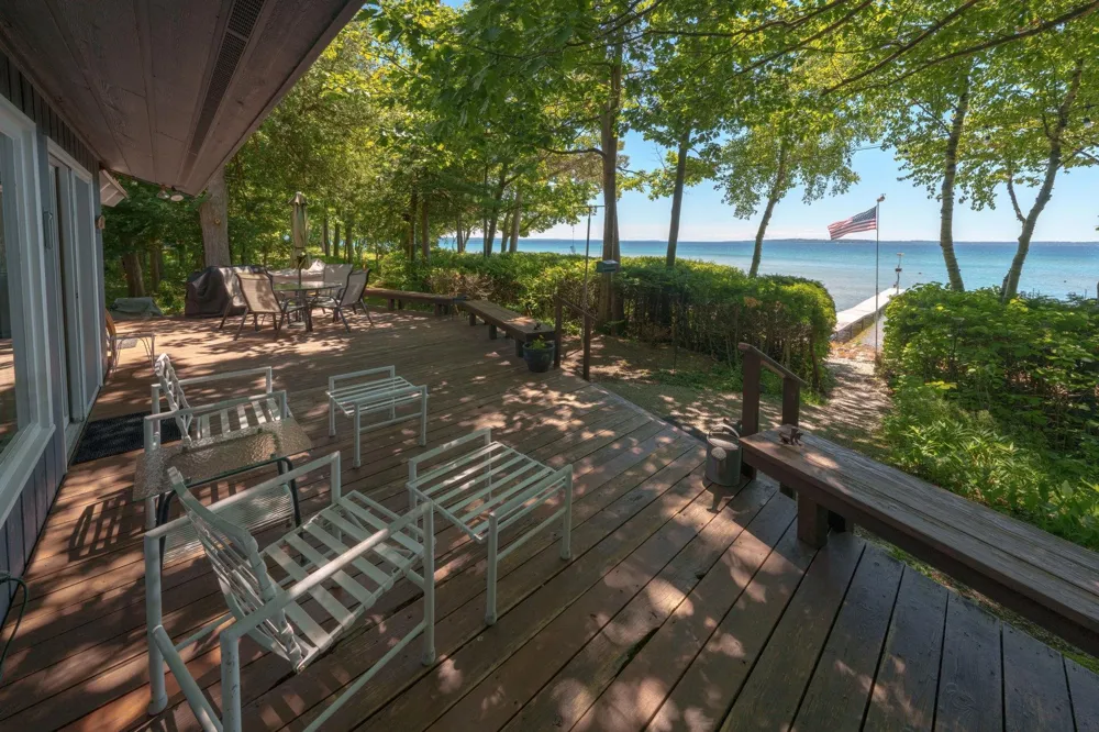 4152 Omena Point Road Leelanau Township, MI 49674