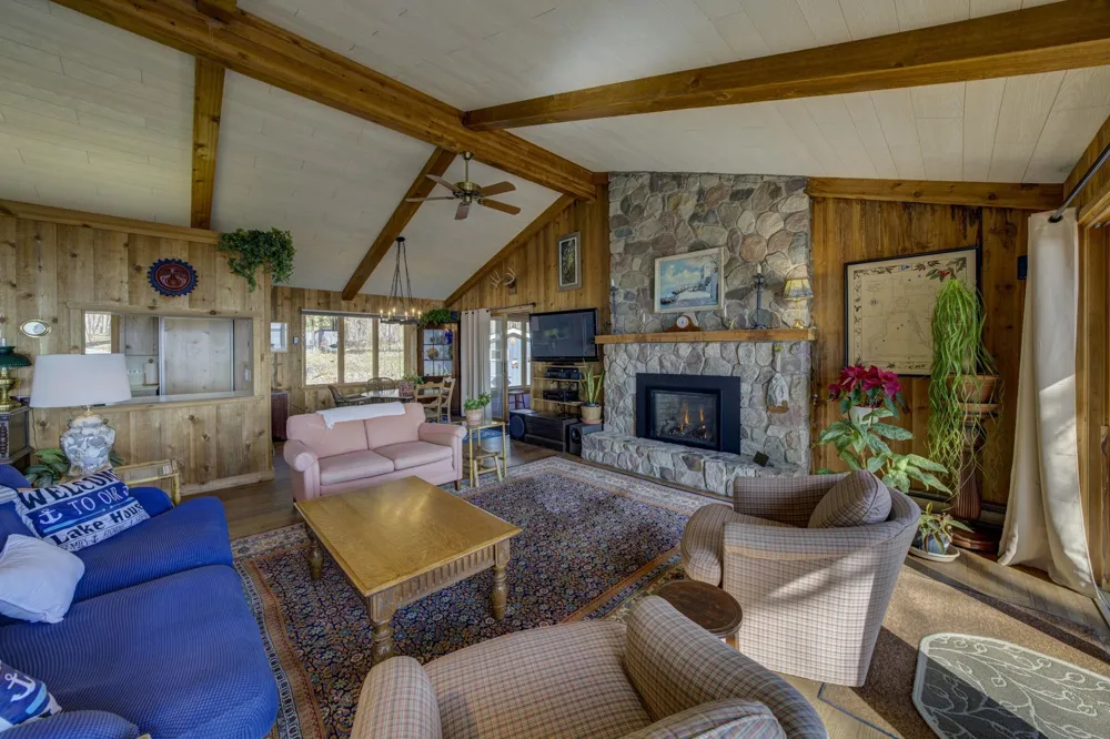 4152 Omena Point Road Leelanau Township, MI 49674
