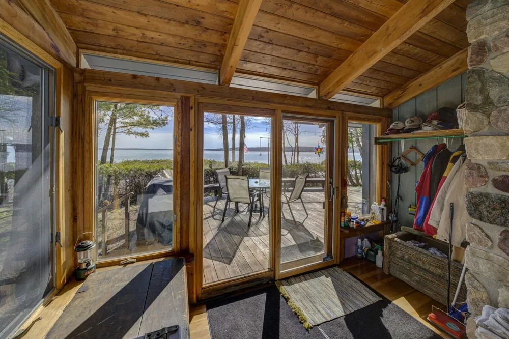 4152 Omena Point Road Leelanau Township, MI 49674