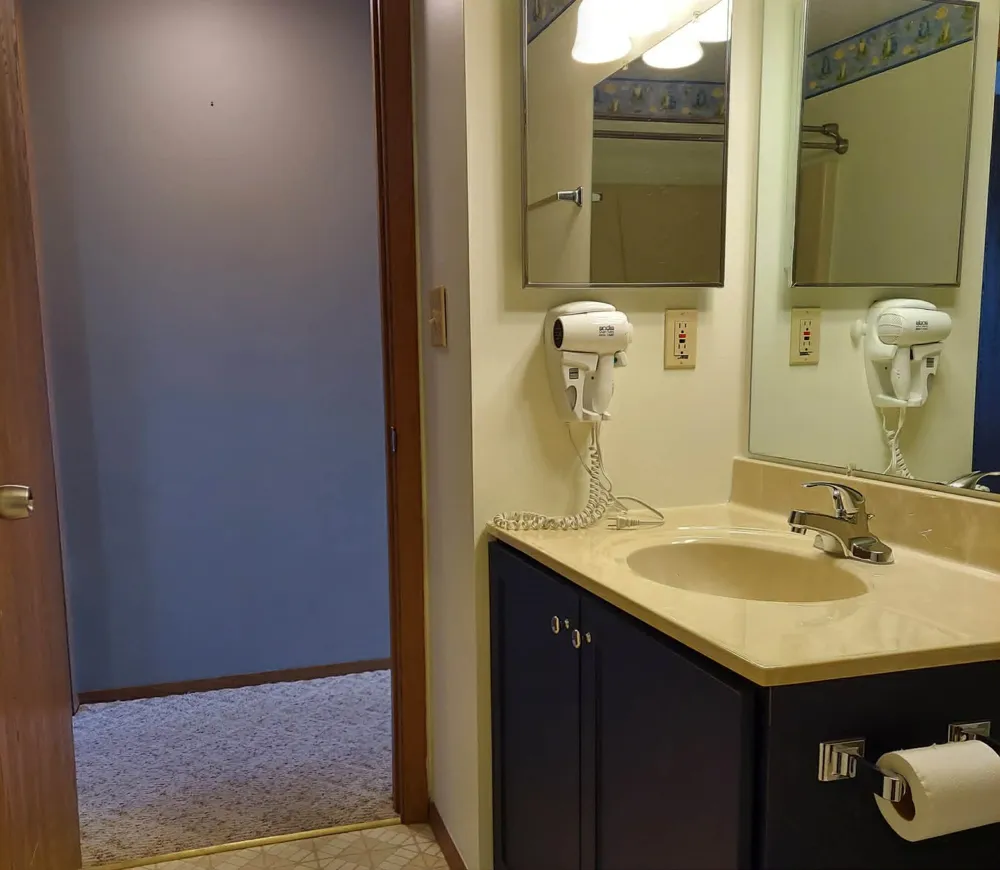 4390 US-23 Au Sable Charter Township, MI 48750