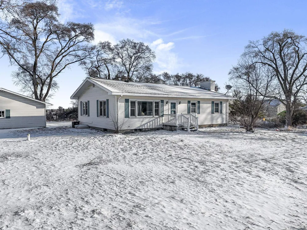 7075 E M 72 Acme Township, MI 49690