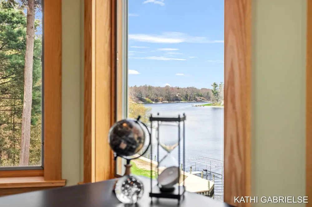 18886 Greenwood Court Spring Lake Township, MI 49456