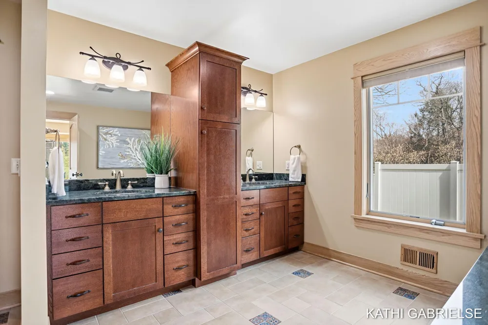 18886 Greenwood Court Spring Lake Township, MI 49456