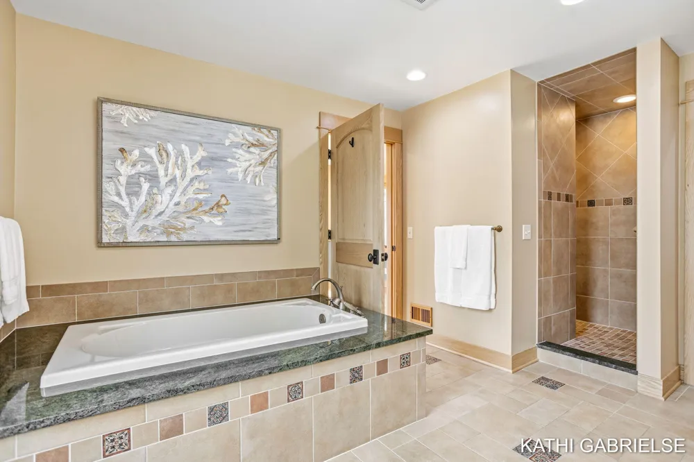 18886 Greenwood Court Spring Lake Township, MI 49456