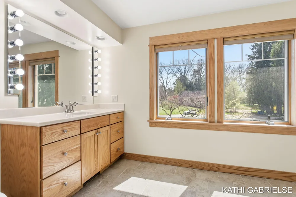 18886 Greenwood Court Spring Lake Township, MI 49456