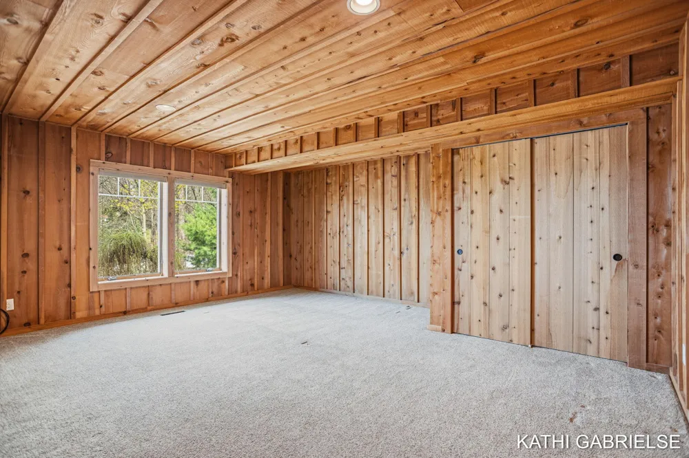18886 Greenwood Court Spring Lake Township, MI 49456
