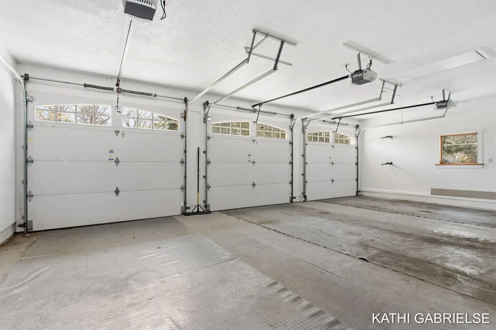 18886 Greenwood Court Spring Lake Township, MI 49456