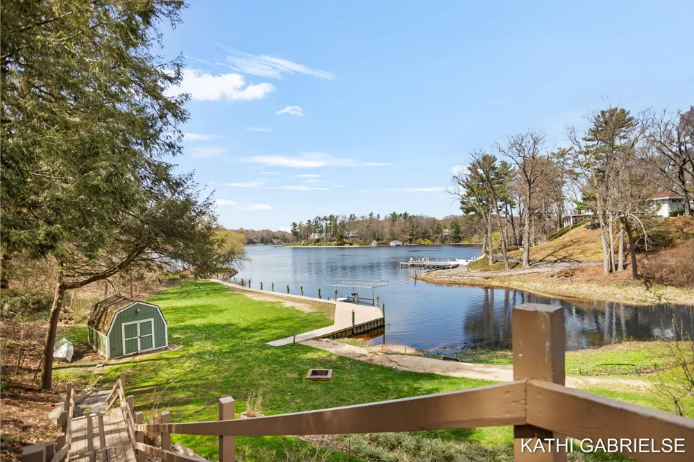 18886 Greenwood Court Spring Lake Township, MI 49456