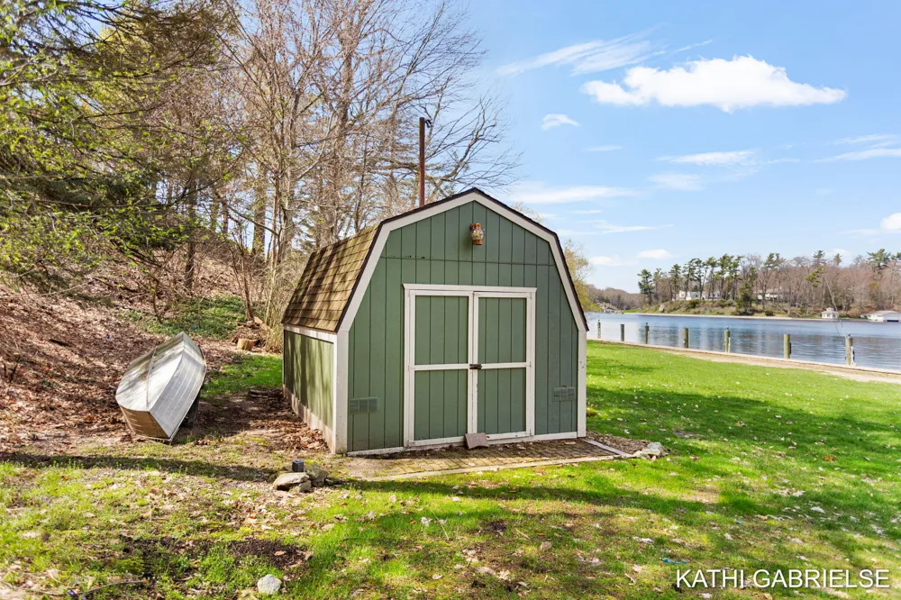 18886 Greenwood Court Spring Lake Township, MI 49456