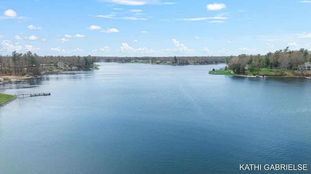 18886 Greenwood Court Spring Lake Township, MI 49456