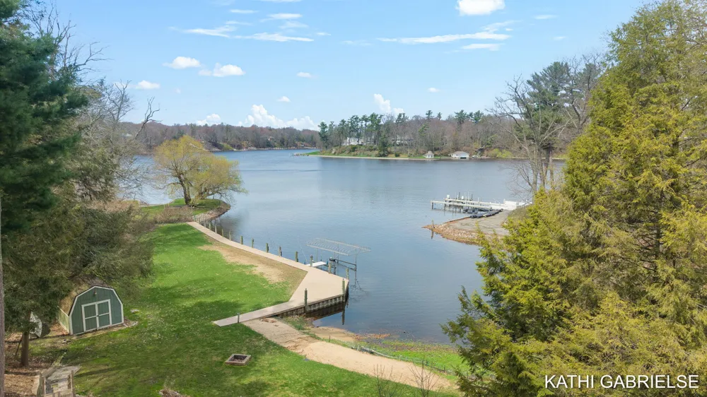 18886 Greenwood Court Spring Lake Township, MI 49456
