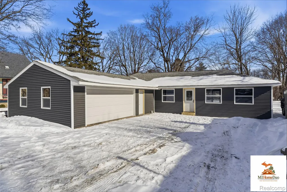 713 S Mill Street Clio City, MI 48420