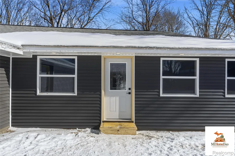713 S Mill Street Clio City, MI 48420