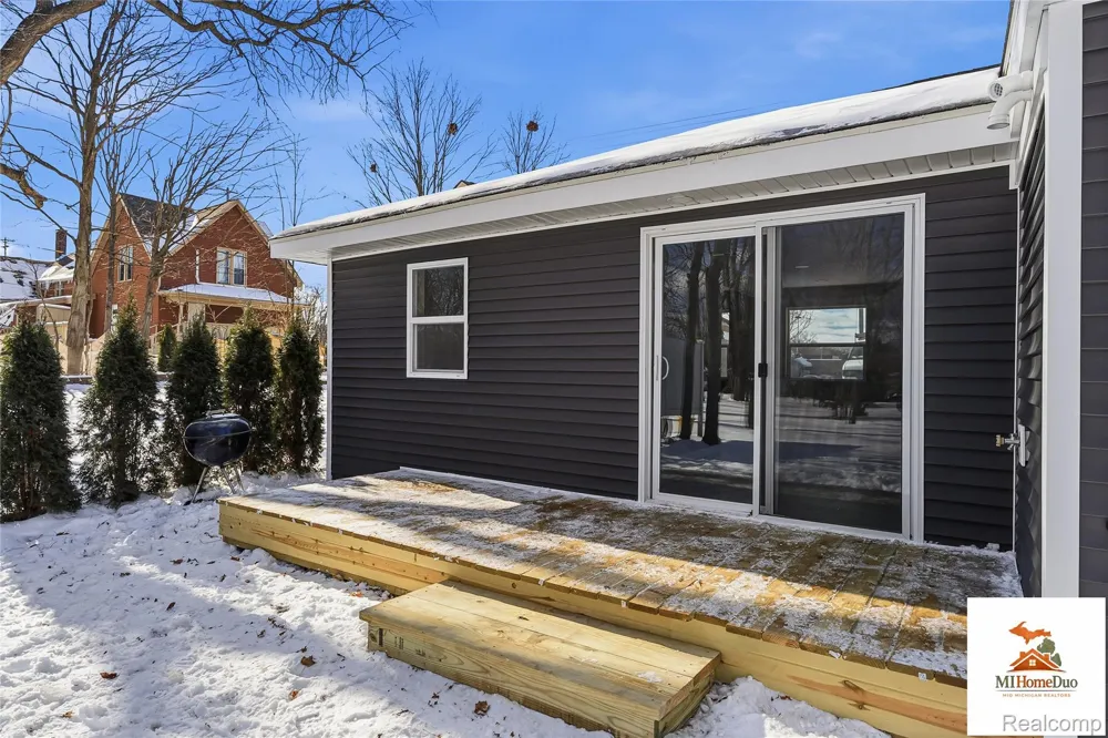 713 S Mill Street Clio City, MI 48420