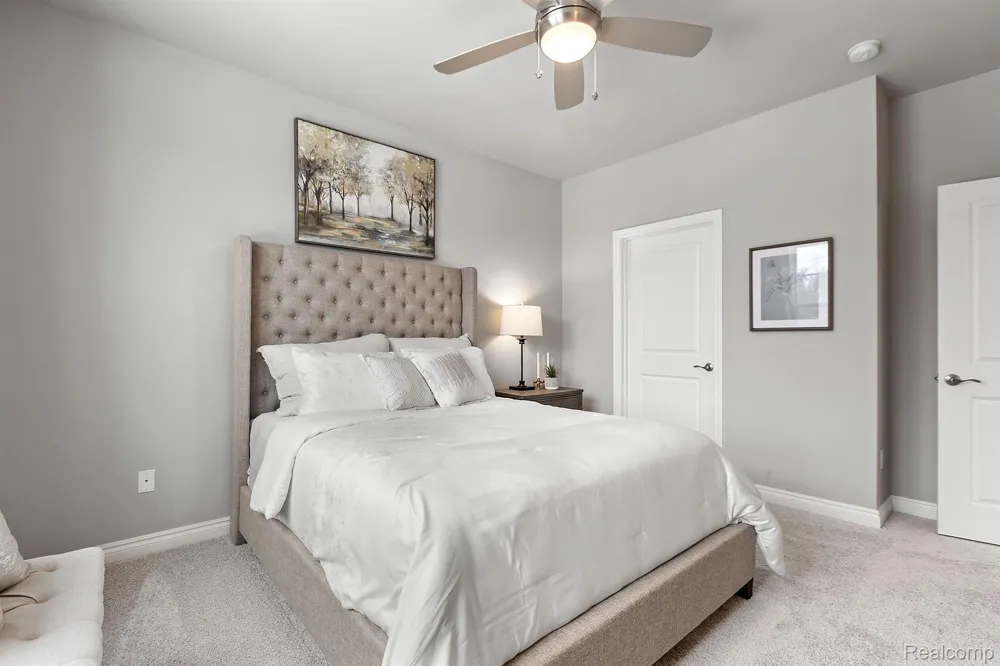 2209 Chase Drive #101 Hartland Township, MI 48855