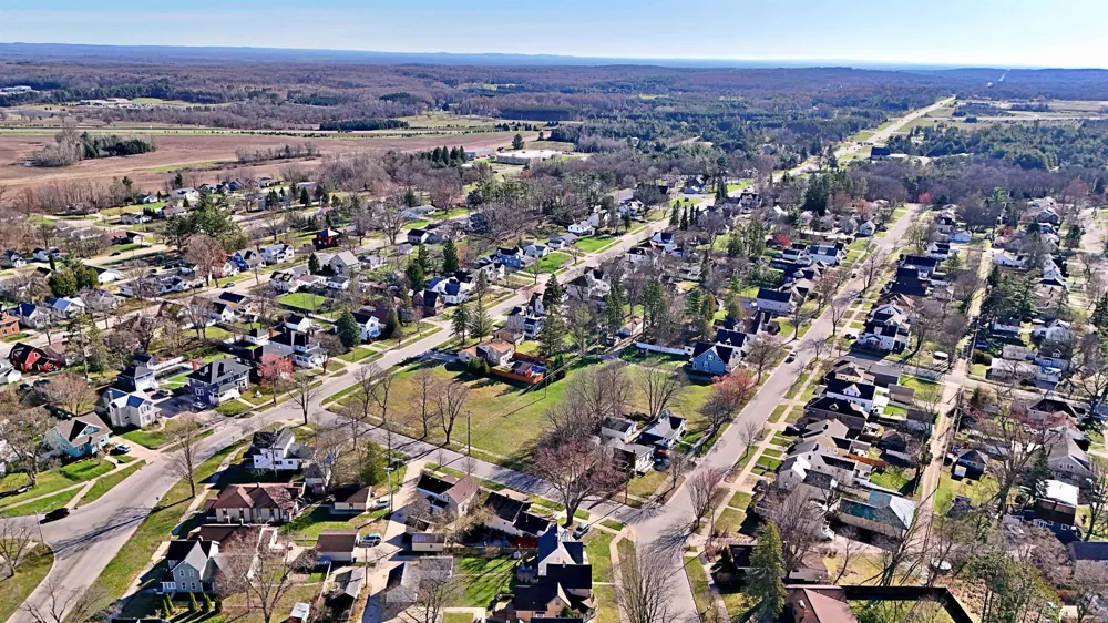 605 E Chapin Street Cadillac City, MI 49601