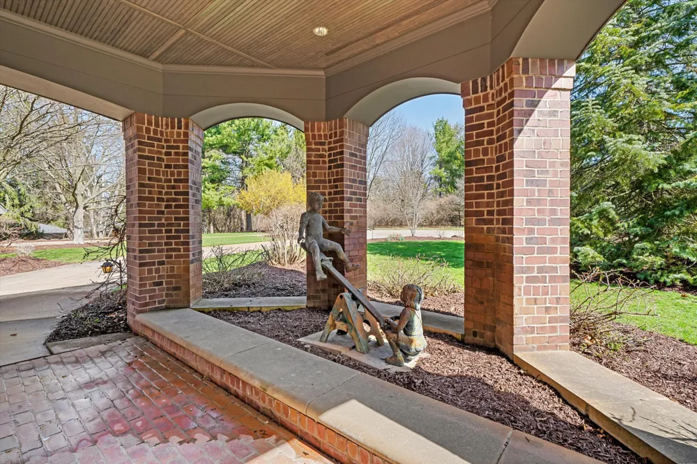 161 Laurin Court Ann Arbor Charter Township, MI 48105