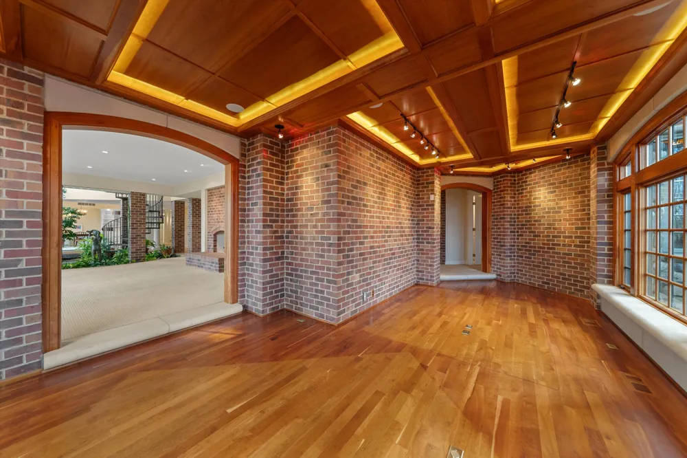 161 Laurin Court Ann Arbor Charter Township, MI 48105